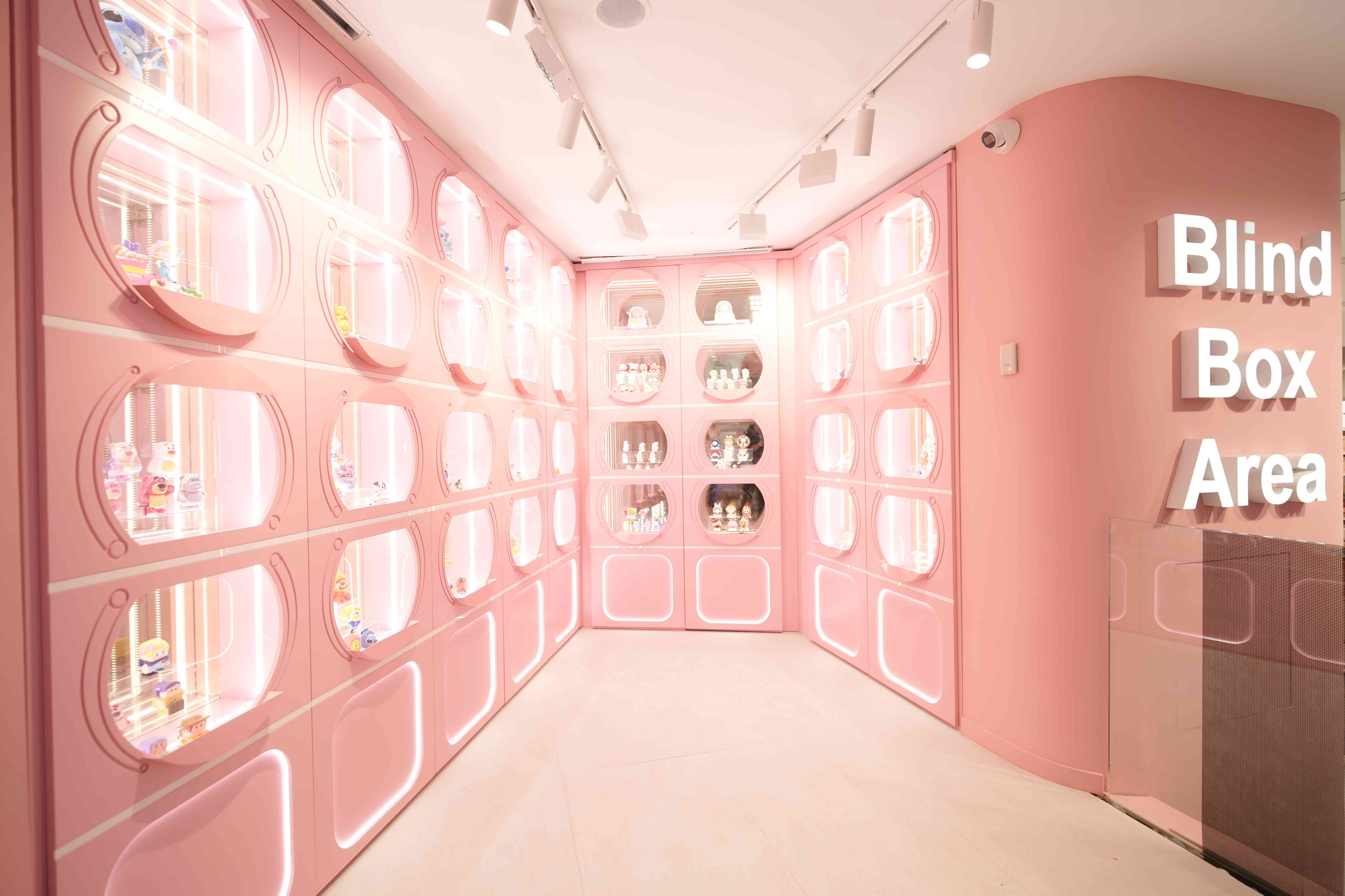 西班牙MINISO LAND